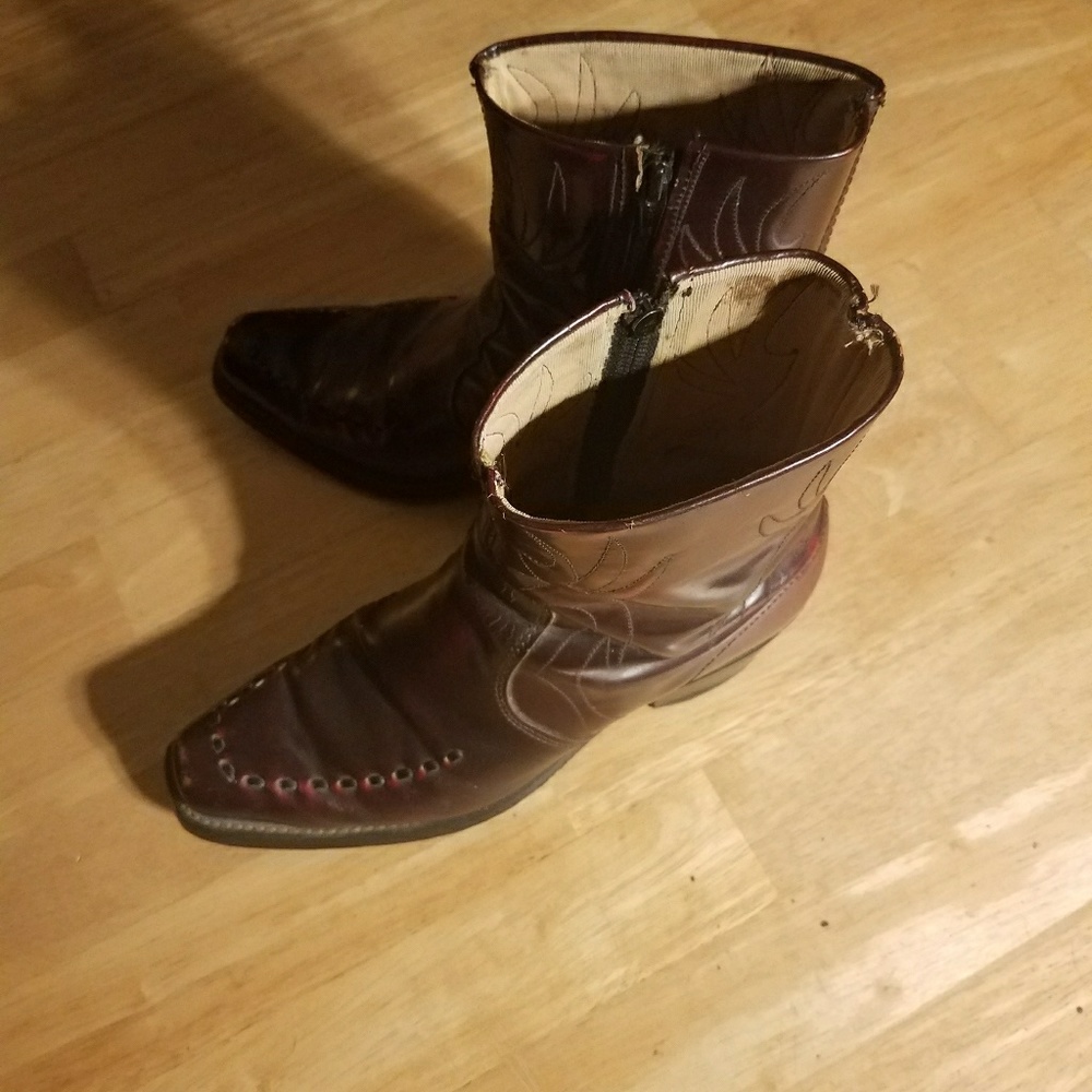 Vintage size 11 mens cowboy boots